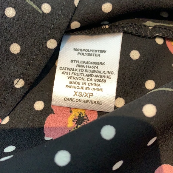 NWOT Pleione hi-lo Top size XS - Picture 3 of 6